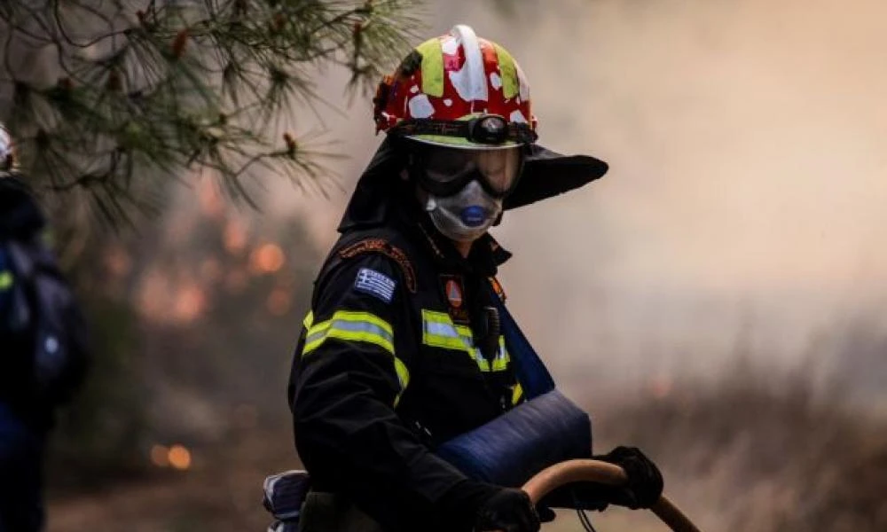 Δύο συλλήψεις για εμπρησμό από πρόθεση στον Διόνυσο - 21 και 15 ετών οι κατηγορούμενοι